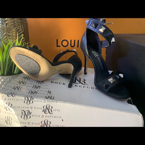 Rock & Republic - Worn - Women Heels - Size 6 - Picture 4 of 4